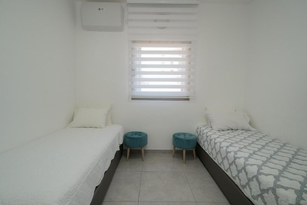 Maorissimo Boutique Apartment Acra Exterior foto